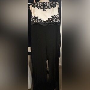 NWT New York & Company Black and White Lace Jumpsuit